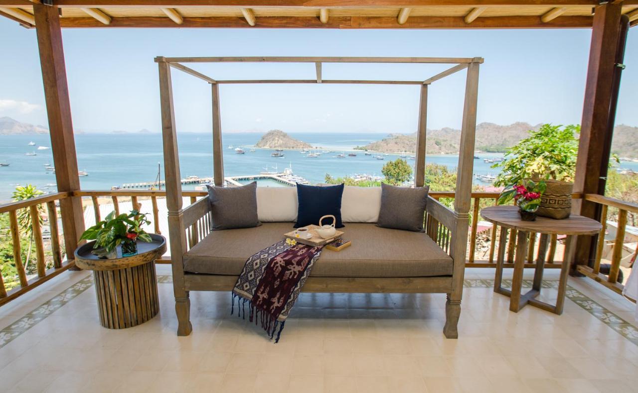 Bayview Gardens Hotel Labuan Bajo Exterior photo