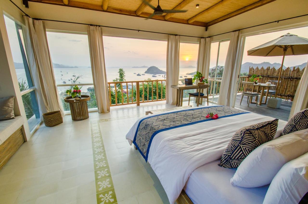Bayview Gardens Hotel Labuan Bajo Exterior photo