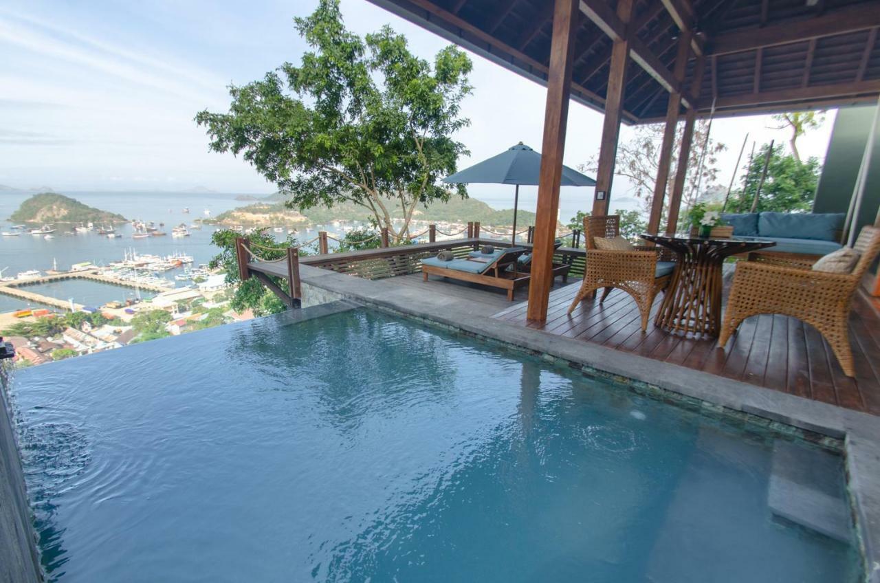 Bayview Gardens Hotel Labuan Bajo Exterior photo