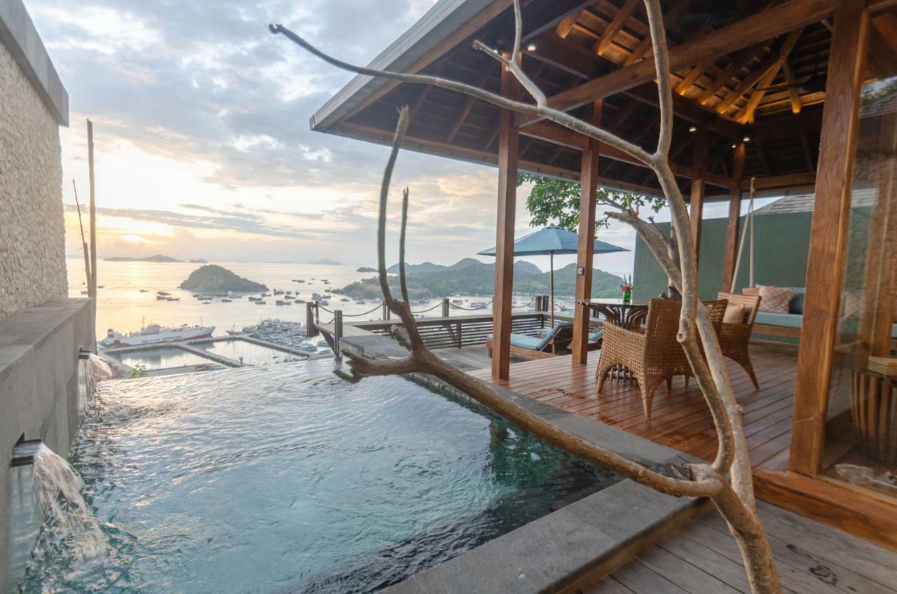 Bayview Gardens Hotel Labuan Bajo Exterior photo